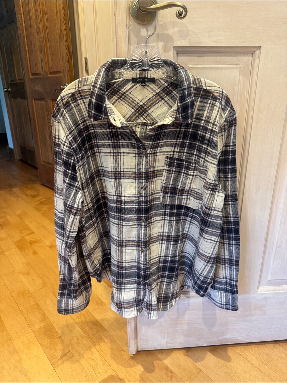 Love Tree Navy & White Plaid Button-Up Shirt
